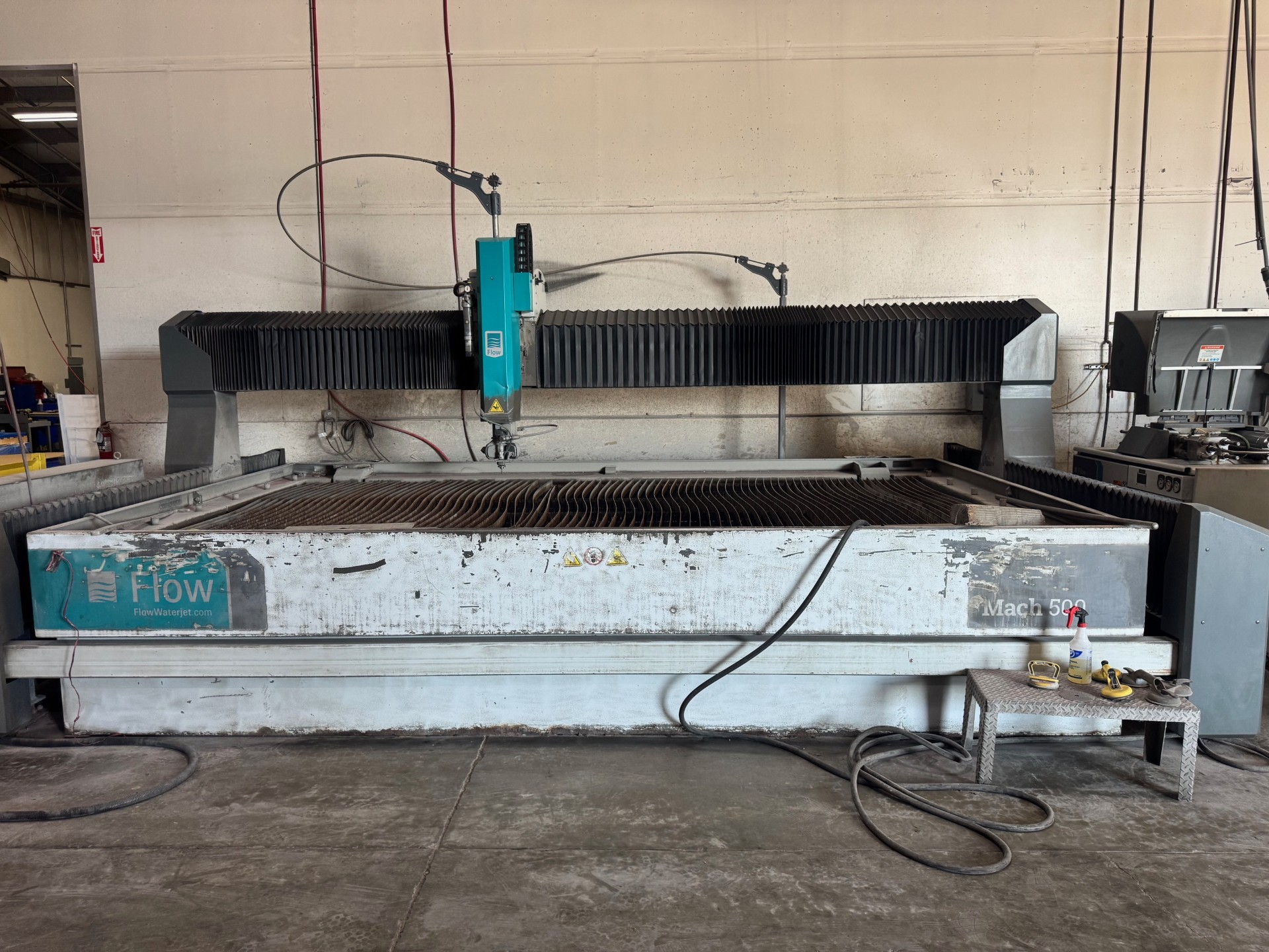 Used Flow Mach 4020 500c w/ Dynamic and 50hp 94k Pump.